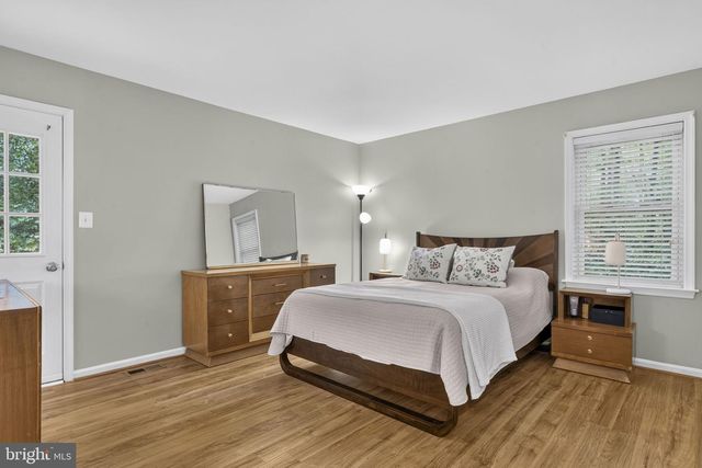 11039 TIMBERVIEW DR, Manassas, VA 20111