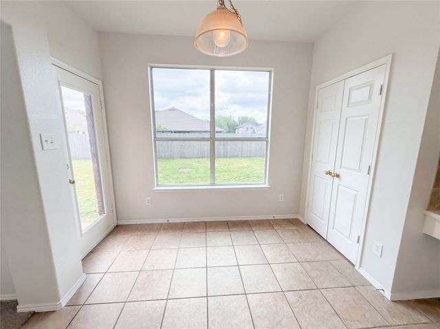 916 Matagorda Lane, Desoto, TX 75115