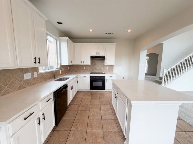 916 Matagorda Lane, Desoto, TX 75115