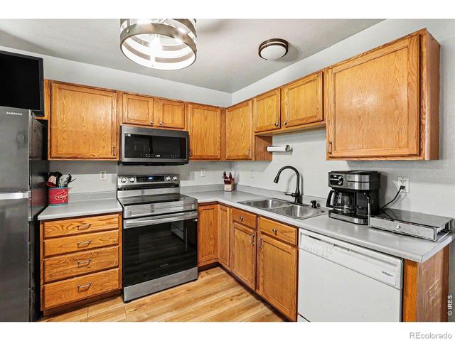 3220 Red Tail Way, Evans, CO 80620