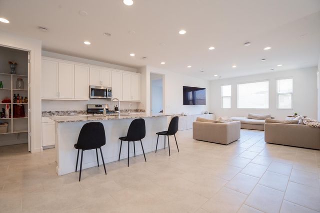 4607 S 111th Drive, Tolleson, AZ 85353