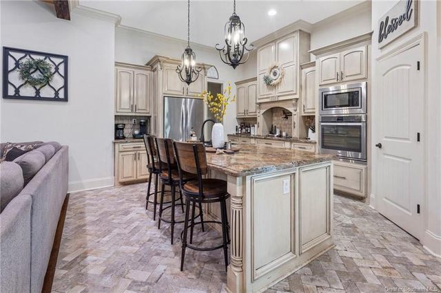 1783 Deerfield Drive, Lake Charles, LA 70611