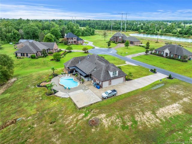 1783 Deerfield Drive, Lake Charles, LA 70611