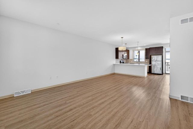 2814 No Oaks Ridge, Fitchburg, WI 53711