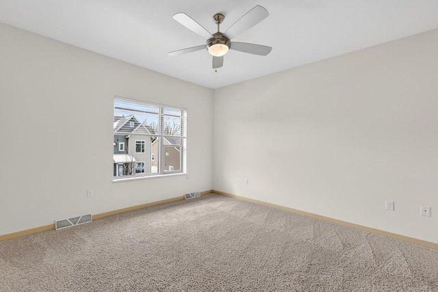 2814 No Oaks Ridge, Fitchburg, WI 53711