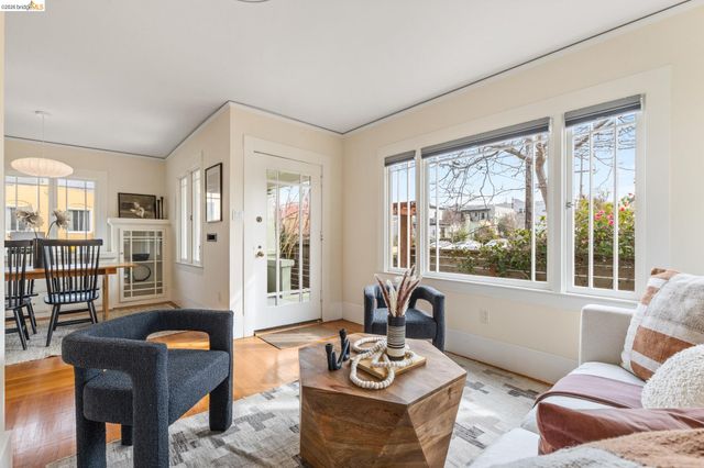 1261 Hearst Ave, Berkeley, CA 94702