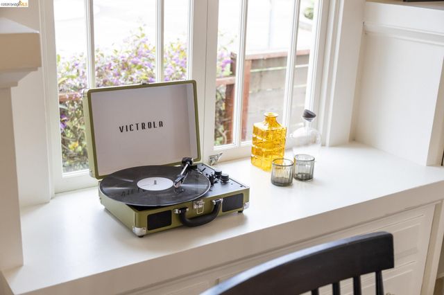 1261 Hearst Ave, Berkeley, CA 94702