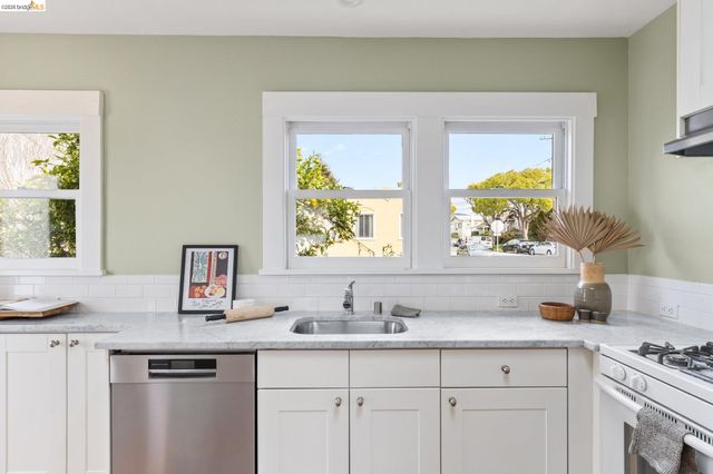 1261 Hearst Ave, Berkeley, CA 94702