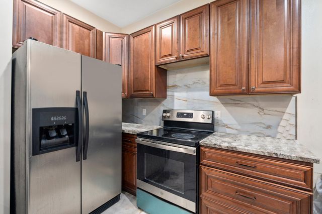 2108 Avenue G, Fort Pierce, FL 34950