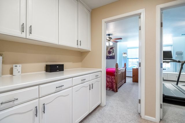 6001 W Mary Court, Visalia, CA 93277