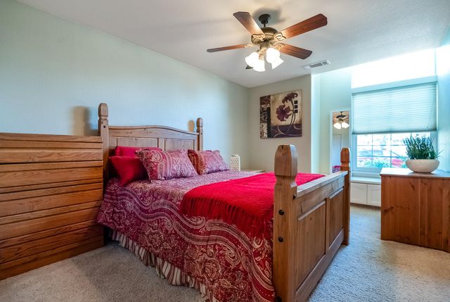 6001 W Mary Court, Visalia, CA 93277