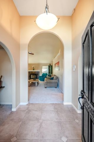 6001 W Mary Court, Visalia, CA 93277