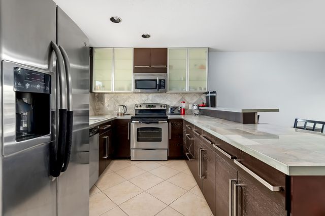 326 W Pine Street, Lantana, FL 33462