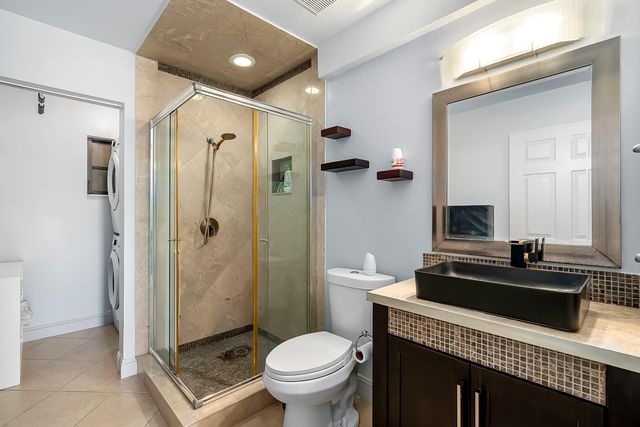 326 W Pine Street, Lantana, FL 33462