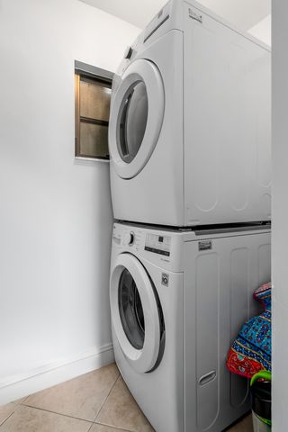 326 W Pine Street, Lantana, FL 33462