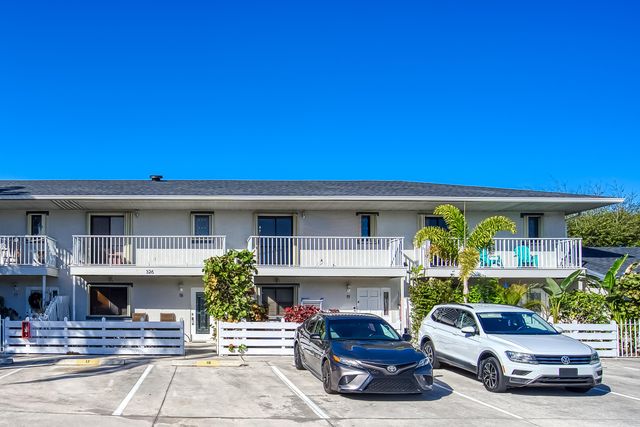 326 W Pine Street, Lantana, FL 33462