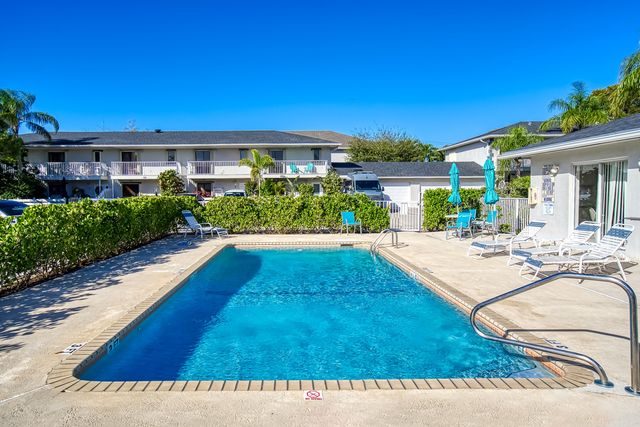 326 W Pine Street, Lantana, FL 33462