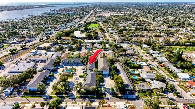 326 W Pine Street, Lantana, FL 33462