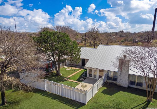 1323 Mary Preiss, New Braunfels, TX 78132