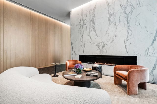 55 Lagrange St 1603, Boston, MA 02116