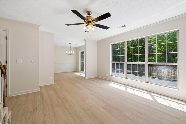 105 Hampton Ct, Hendersonville, TN 37075