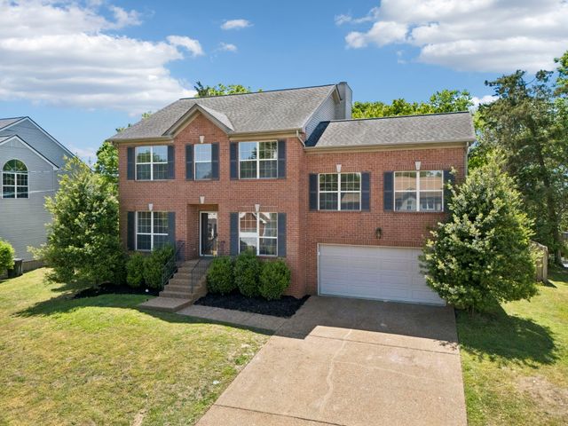 105 Hampton Ct, Hendersonville, TN 37075