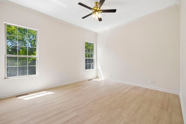 105 Hampton Ct, Hendersonville, TN 37075