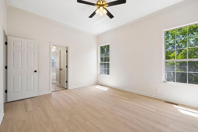105 Hampton Ct, Hendersonville, TN 37075