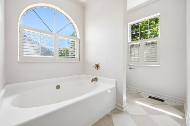 105 Hampton Ct, Hendersonville, TN 37075