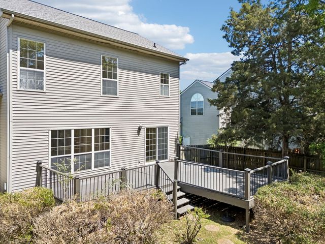 105 Hampton Ct, Hendersonville, TN 37075