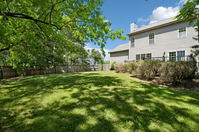 105 Hampton Ct, Hendersonville, TN 37075