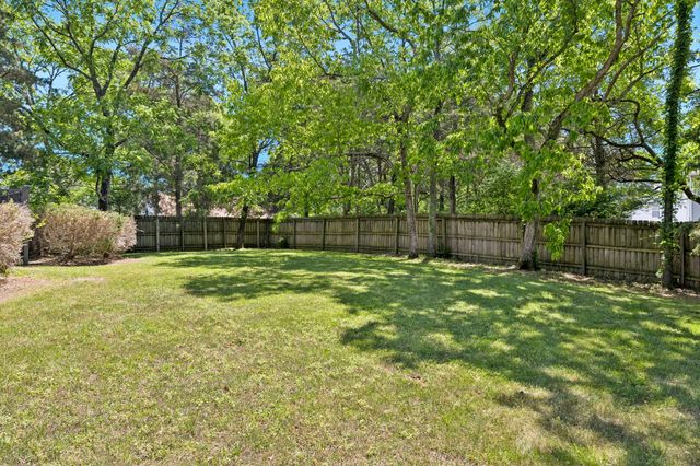 105 Hampton Ct, Hendersonville, TN 37075