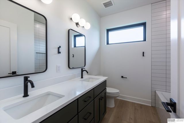 18213 Sycamore Drive, Gretna, NE 68028