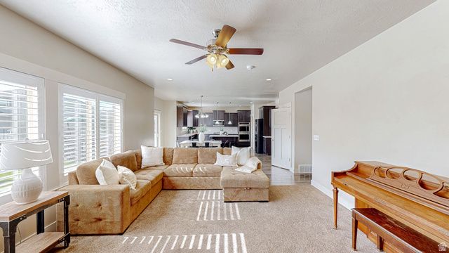 368 E 700 N, Springville, UT 84663