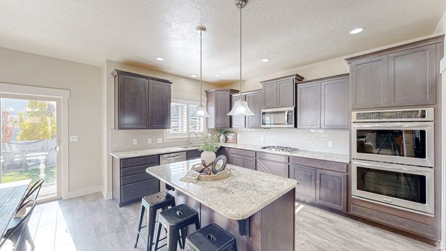 368 E 700 N, Springville, UT 84663