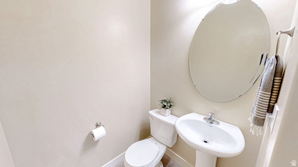 Image 7 of property listing at 368 E 700 N, Springville, UT 84663