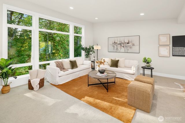11975 159th Avenue NE, Redmond, WA 98052