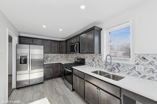 1025 Wallace Street, Gary, IN 46404