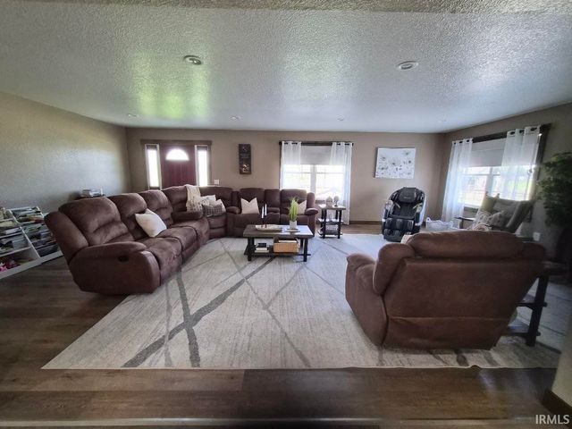 3826 County Road 64, Auburn, IN 46706