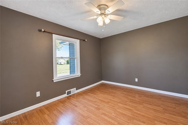 11924 Abbey Road, North Royalton, OH 44133