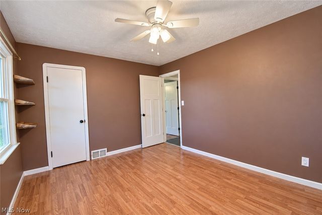 11924 Abbey Road, North Royalton, OH 44133