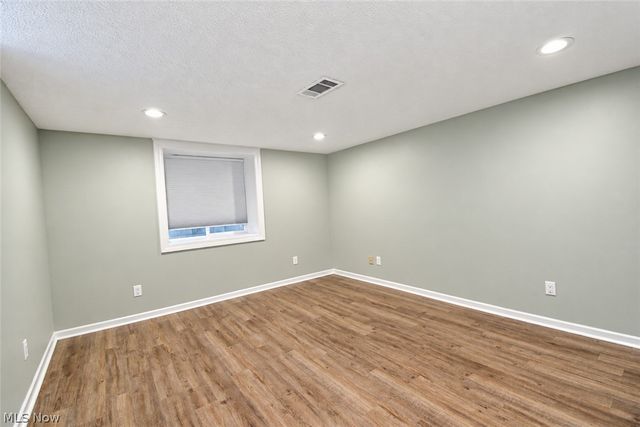 11924 Abbey Road, North Royalton, OH 44133