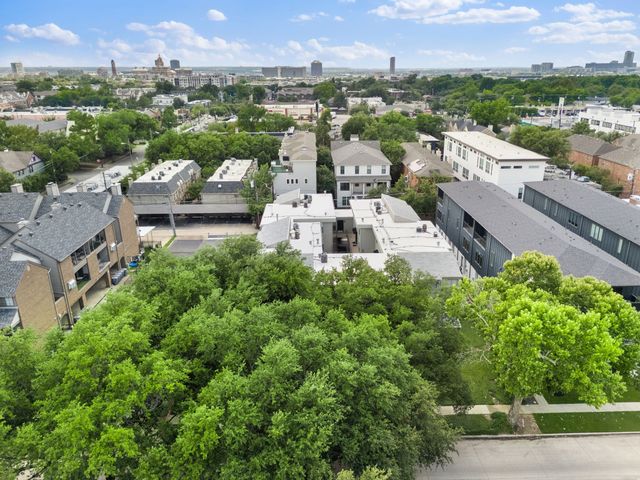 4211 Holland Avenue 105, Dallas, TX 75219