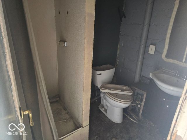 3523 E 10th Street, Indianapolis, IN 46201