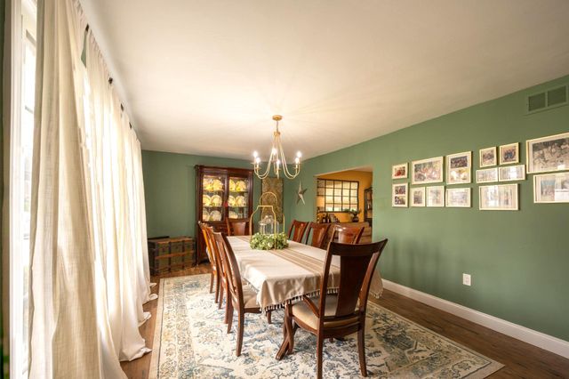 30 CEDAR CREEK DR, Laurel Springs, NJ 08021