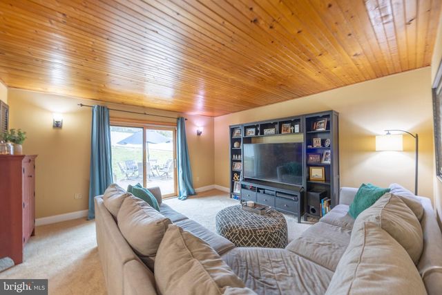 30 CEDAR CREEK DR, Laurel Springs, NJ 08021