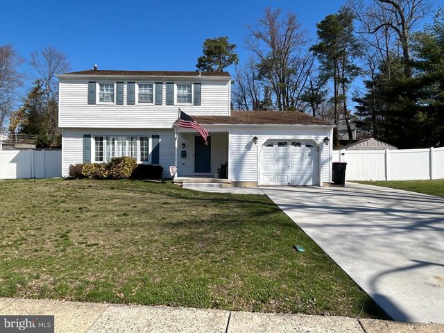 30 CEDAR CREEK, Laurel Springs, NJ 08021