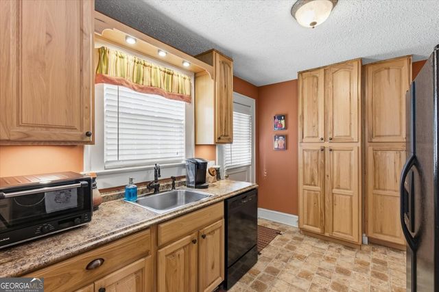 305 N Cave Spring Street, Cedartown, GA 30125