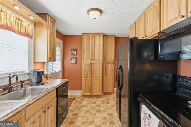 305 N Cave Spring Street, Cedartown, GA 30125