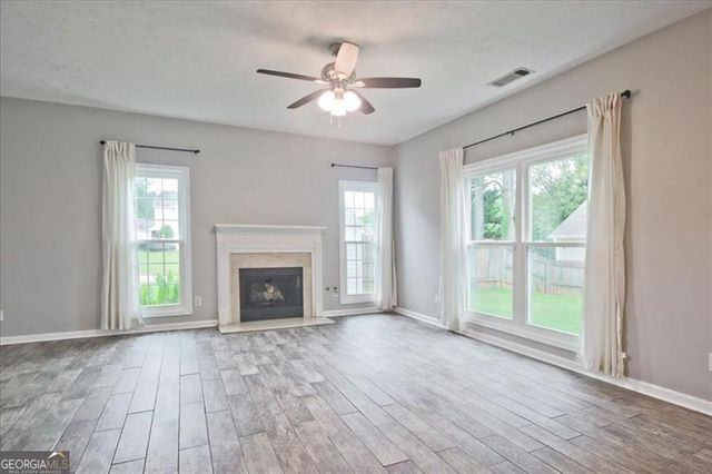 930 Millrace Way, Sugar Hill, GA 30518